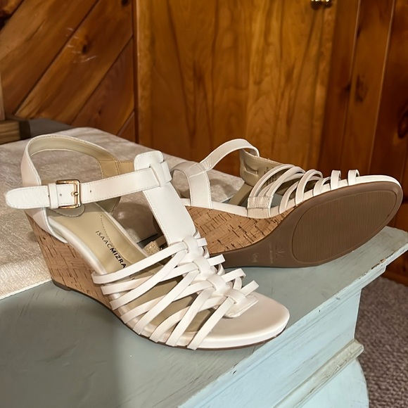 Isaac Mizrahi white wedge sandals!! Never Worn! - Picture 2 of 4